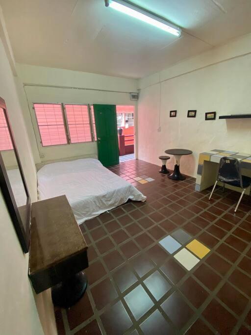 Ratanawong Place 516 Bangkok Kültér fotó